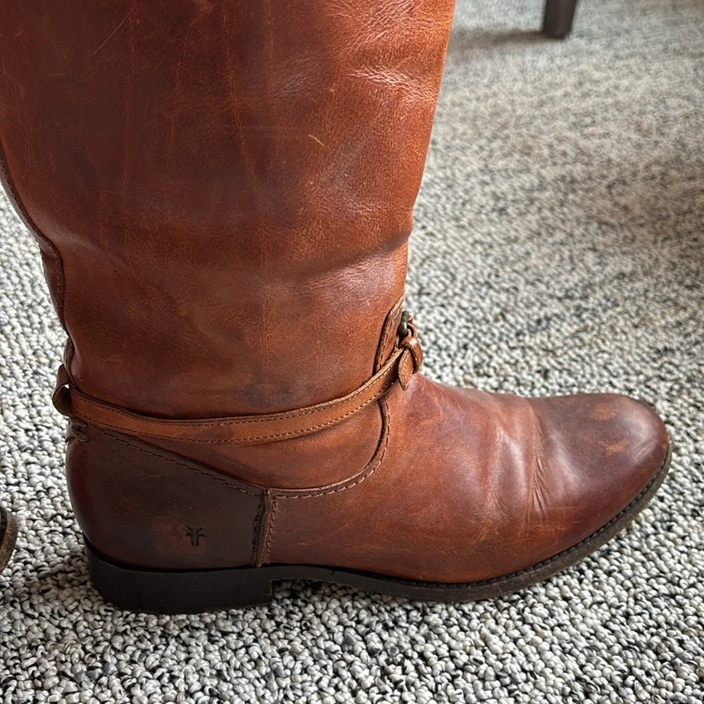 Frye tall boots size 8 - Picture 5 of 12